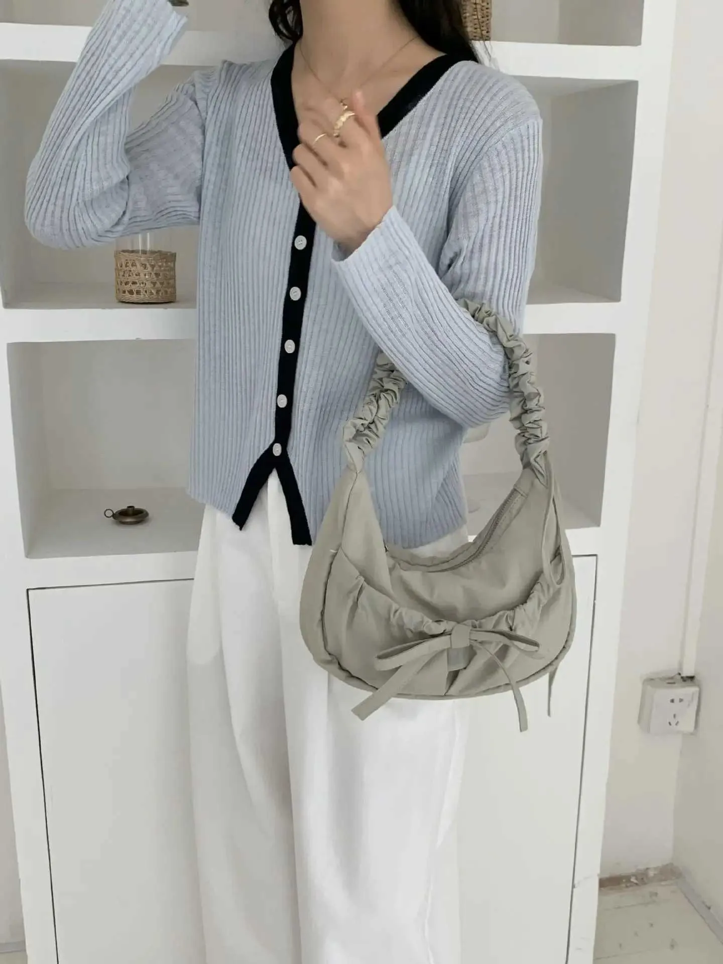 Womens Waterproof Nylon Shoulder Bag Large Capacity Handbag Tote_voghion.com