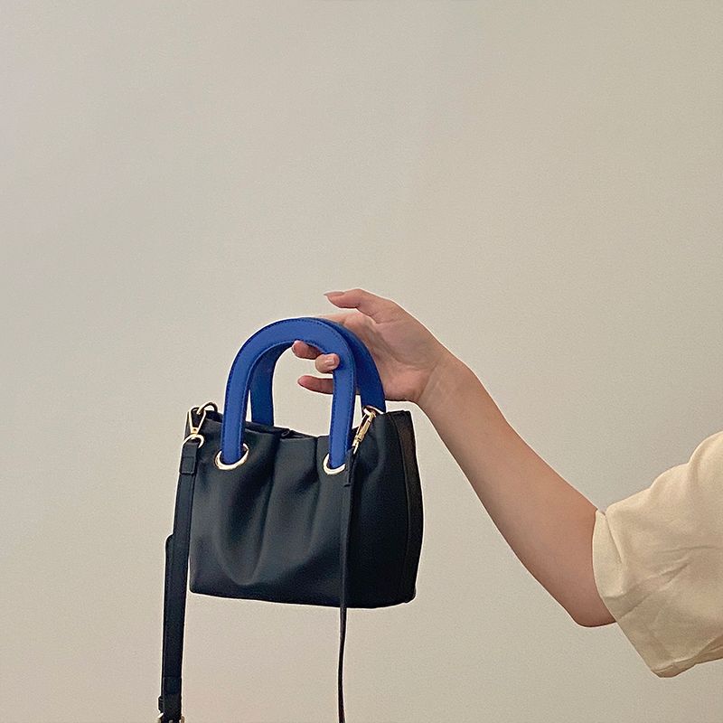 Kleine gruppe plissiert cloud crossbody frauen in 2024, neue sommer, kontrast farbe, handtasche für mädchen, trendy_voghion.com
