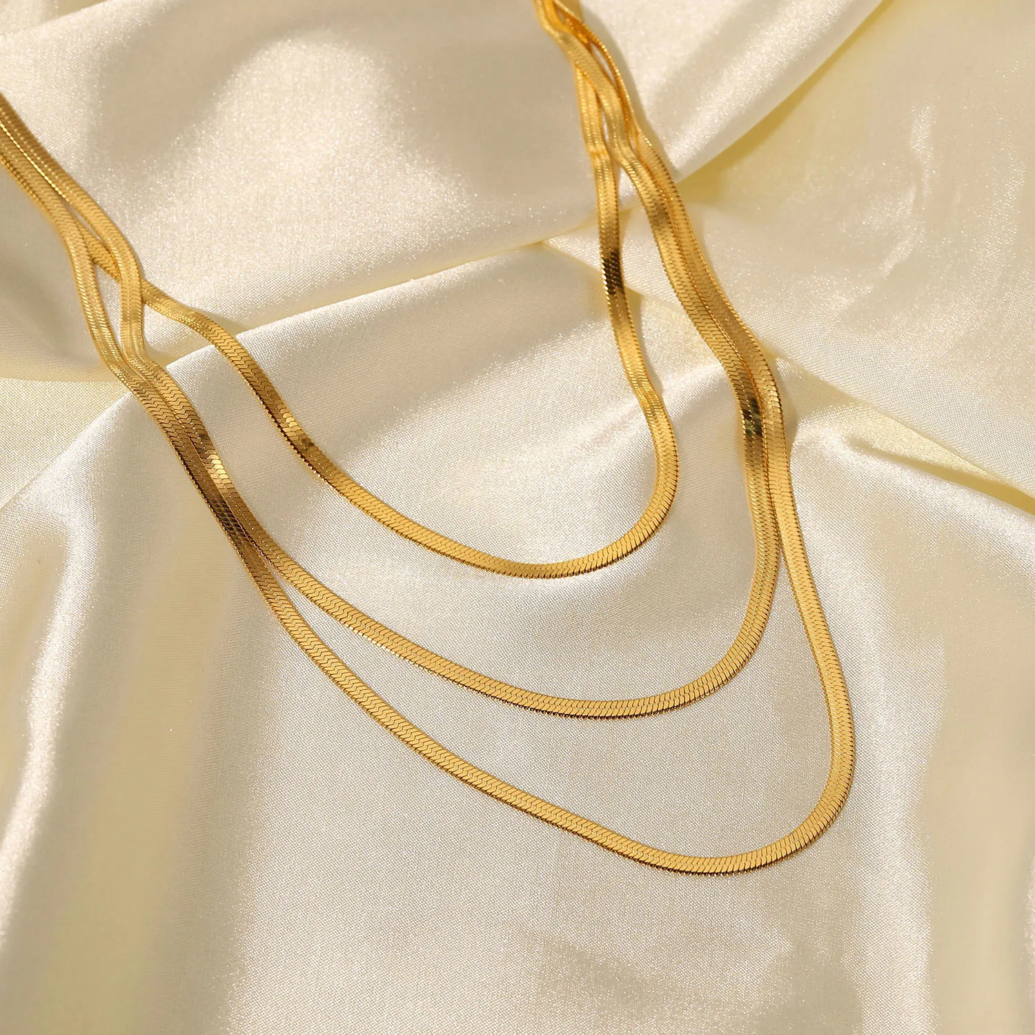 Three Layer Gold Plated Blade Chain Necklace For Women Stainless_voghion.com
