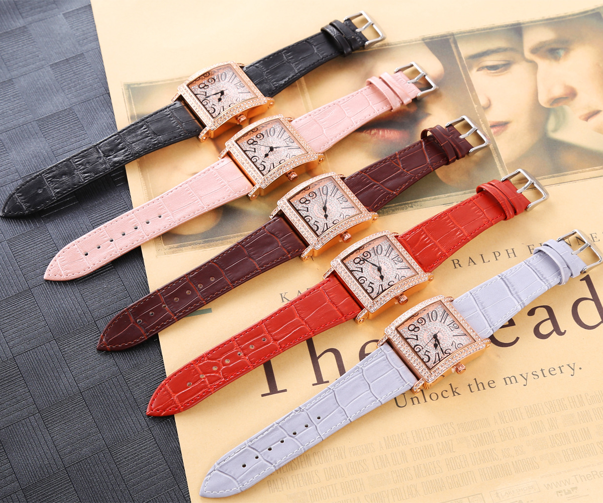 Orologio al quarzo da studente di moda versatile con scala digitale da donna in oro rosa con diamanti quadrati pieni_voghion.com