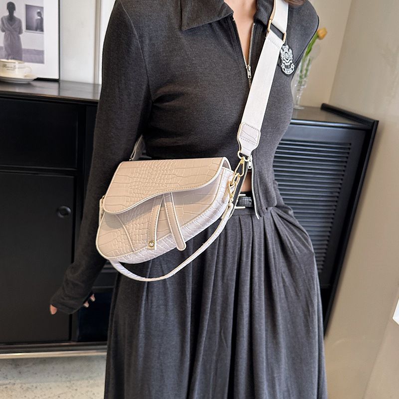 High-End-Tasche für Frauen 2023 neue Mode Schulter Messenger Handtasche Krokodilmuster große Kapazität Außenh_voghion.com