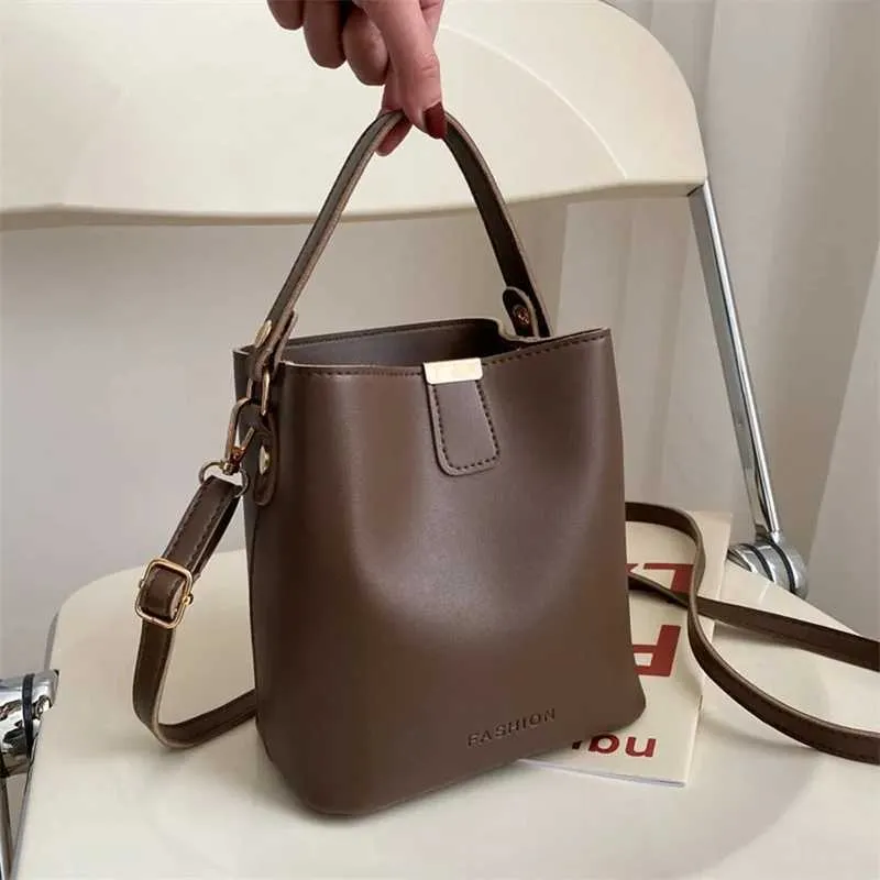 Black Women's Pu Leather Shoulder Bag Casual Designer Handbag_voghion.com