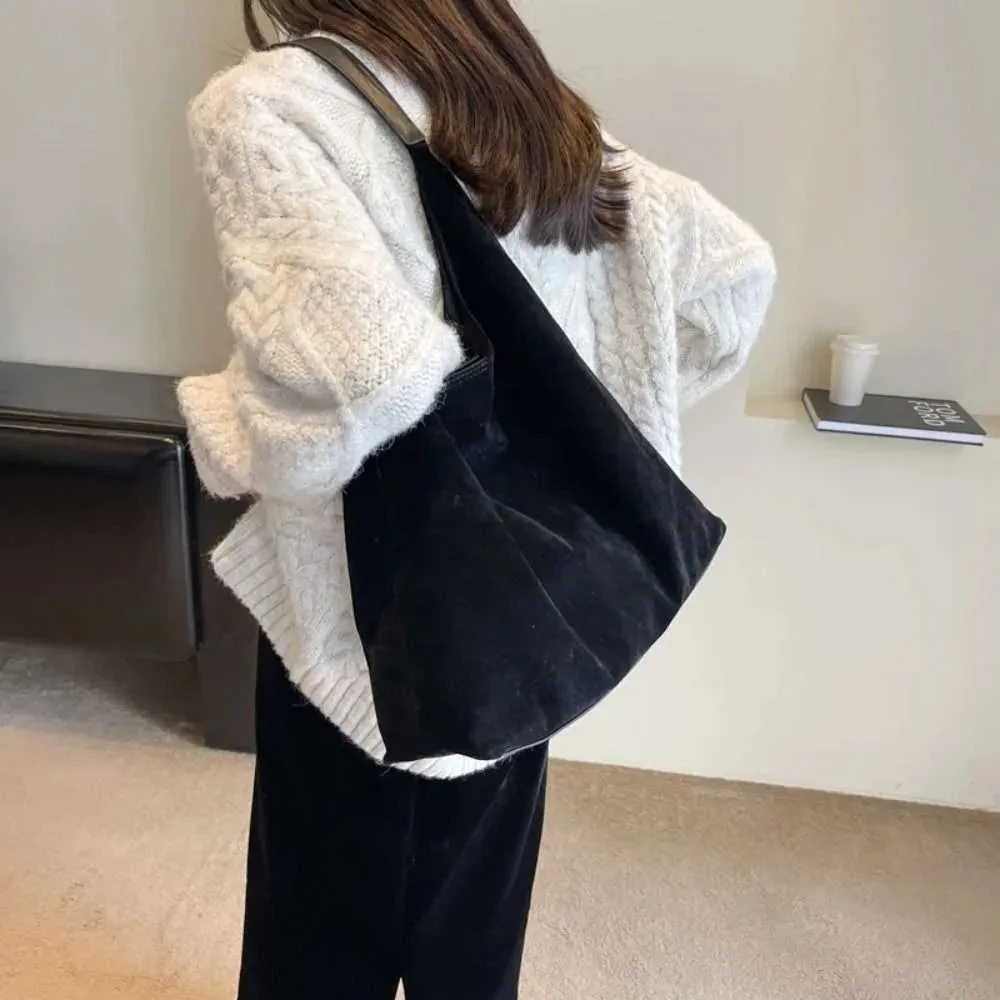 Autumn and Winter Vintage Womens Large Capacity Suede Shoulder Bag Solid Color Simple Versatile Bucket Ba241212_voghion.com