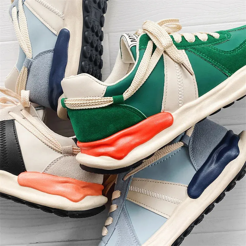 Men's Casual Sneakers Comfortable Breathable Canvas Running Shoes_voghion.com