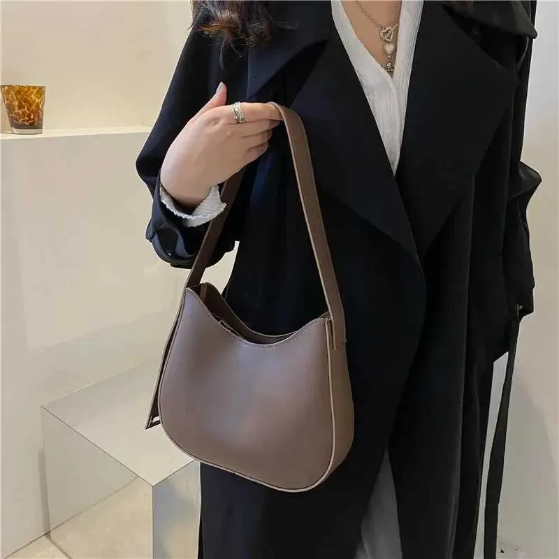 Lässige Damen Umhängetasche Aus Kunstleder In Halbmondform_voghion.com