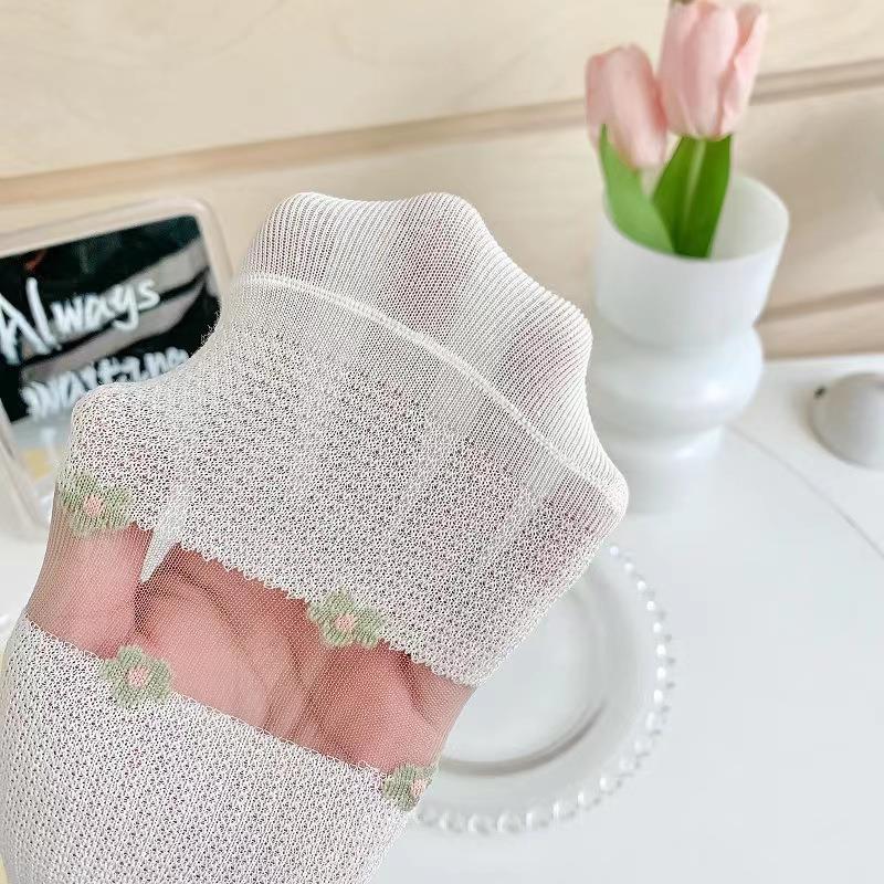 Socks For Women Spring And Summer Korean Thin Short Socks Summer Sweat Absorbent Breathable Invisible Socks Japanese Sweet Floral Ladies Socks_voghion.com