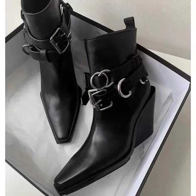 af676 New Back Short Women's Shoes Vintage Pointed Toe High Heeled Heels Elegant Ankle Boots For Women_voghion.com