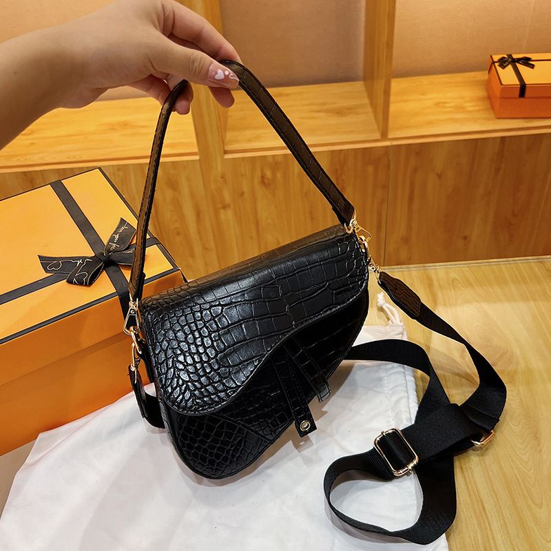 High-End-Tasche für Frauen 2023 neue Mode Schulter Messenger Handtasche Krokodilmuster große Kapazität Außenh_voghion.com