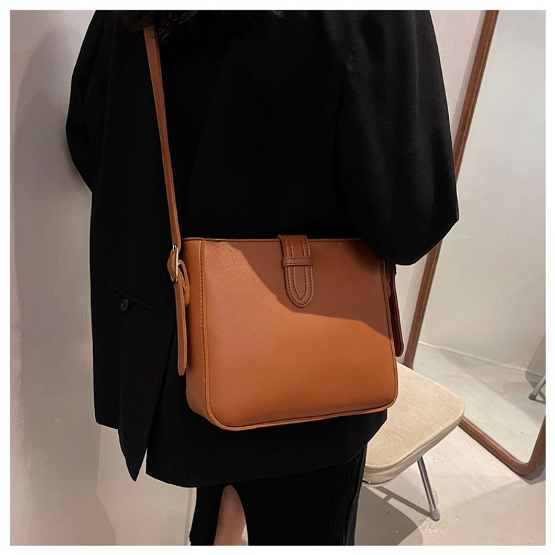 2024 Neue High-End-Tasche mit großem Fassungsvermögen für Damen, modische einfache, lässige Beuteltasche, im Internet_voghion.com
