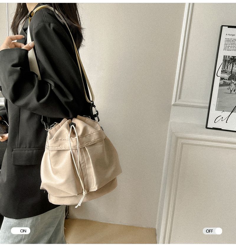 Lässige Schwimmtasche Große Kapazität Nylon Unterarm-Eimertasche Hochwertige tragbare Turntasche mit Kordelzug_voghion.com