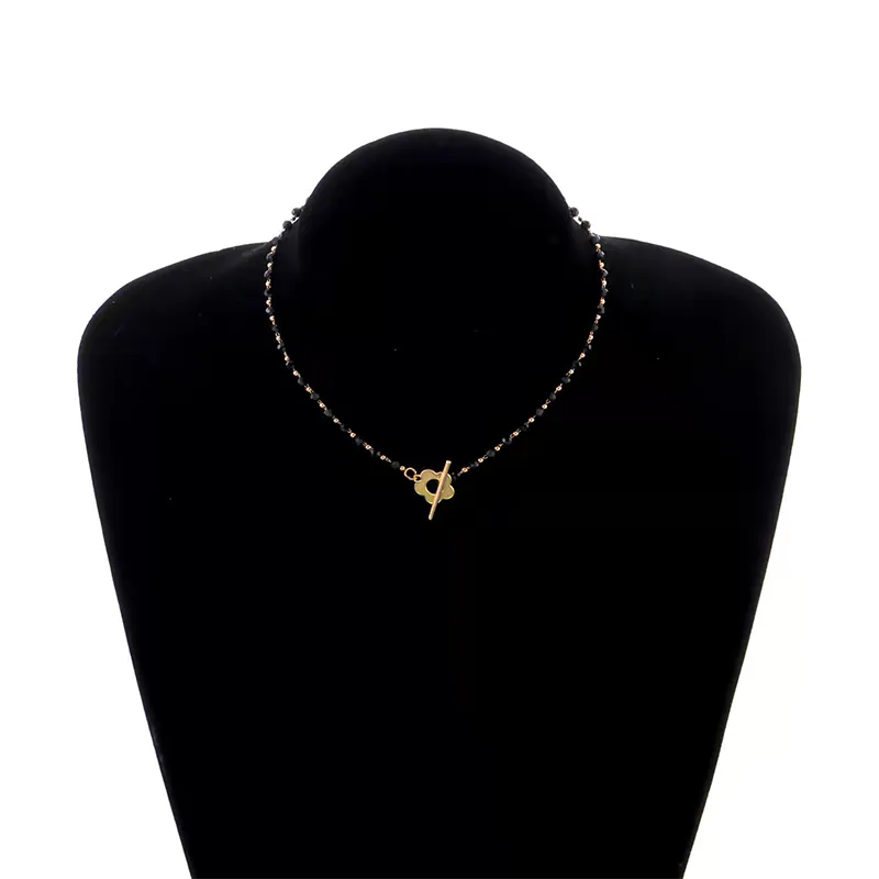 Collana con perline e chiusura toggle stile vintage donna_voghion.com