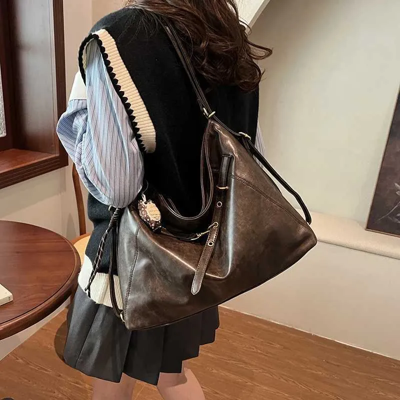 Dames schoudertas en crossbody tas voor herfst en winter_voghion.com