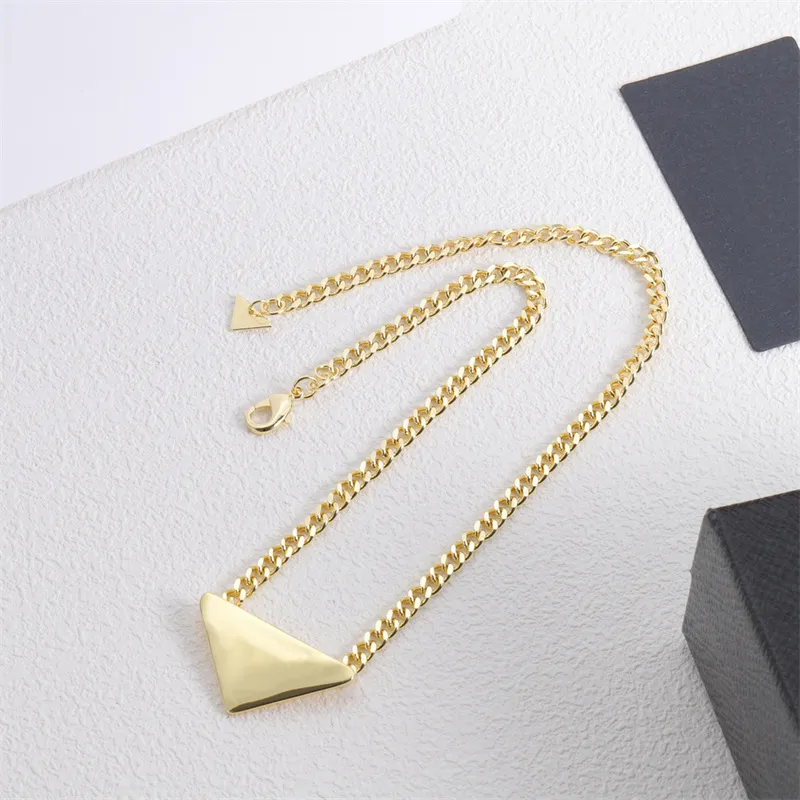 Gouden driehoek hanger ketting voor dames en heren trendy_voghion.com