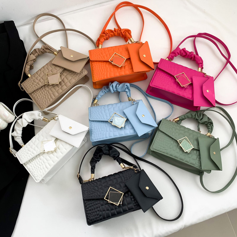 Popular for women in spring 2024, new crocodile patterned mother and child small square bag, commuting temperament,_voghion.com