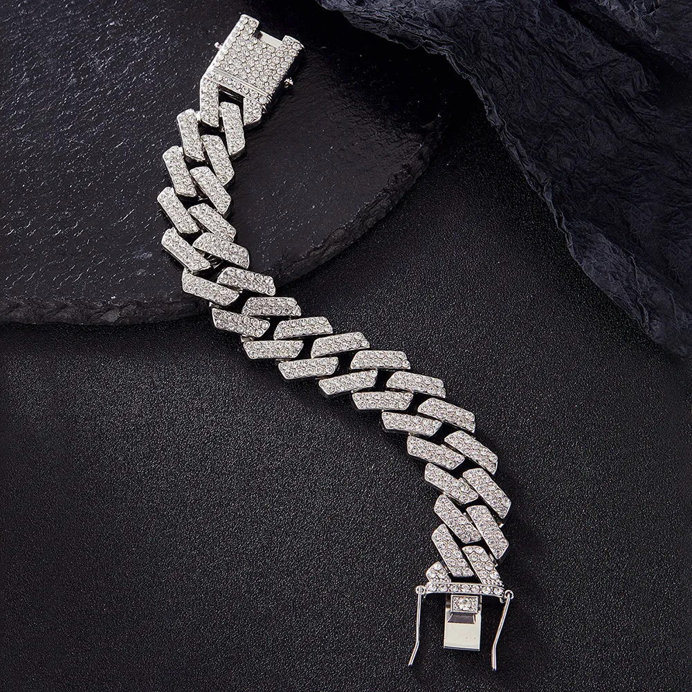 Iced Out Miami Cuban Link Chain Necklace For Men And Women_voghion.com