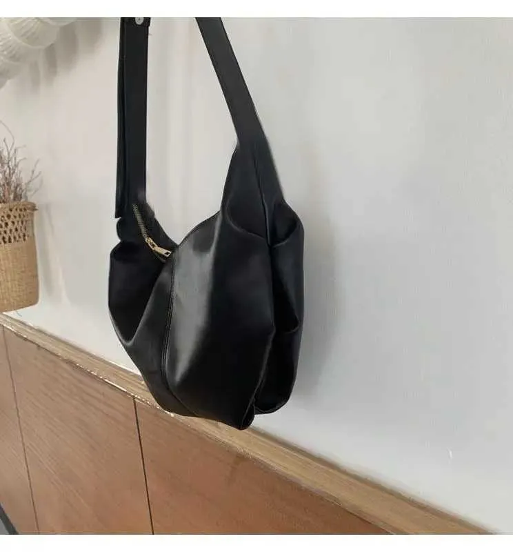 Borsa a tracolla alla moda con pieghe per donna in morbida pelle PU, borsa a tracolla firmata Dumpg Fashion Cloud, borsa Hobo BolsasC241211_voghion.com