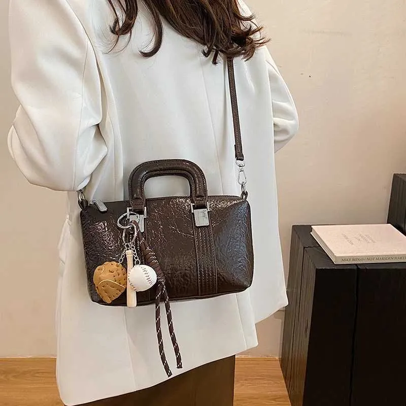 Borsa a mano classica vintage da donna con tracolla a temperatura nobile, stile invernale, alla moda, con cerniera_voghion.com