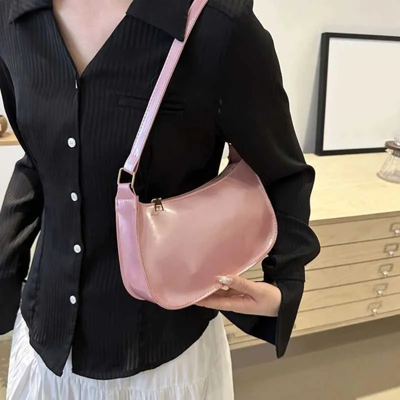 Designer-Tasche Modische Handtasche Retro Einfarbig PU-Leder Schulter Unterarm Casual Womens Designer Obdachlosentasche_voghion.com