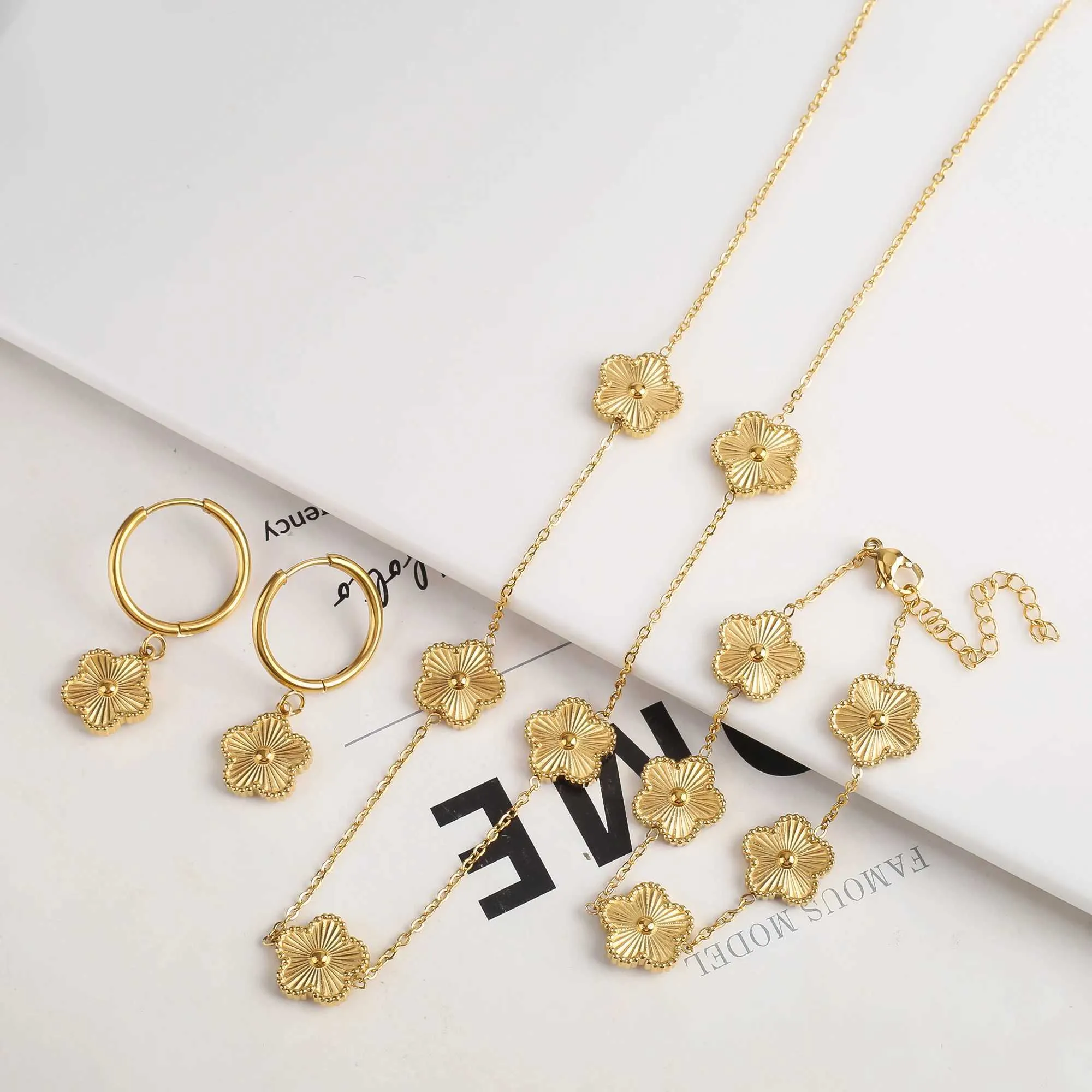 Wedding Jewelry Sets Rose Gold Plated Shiny Metal Plant Five Leaf Flower Plum Blossom Set For Women Stainless Steel High_voghion.com