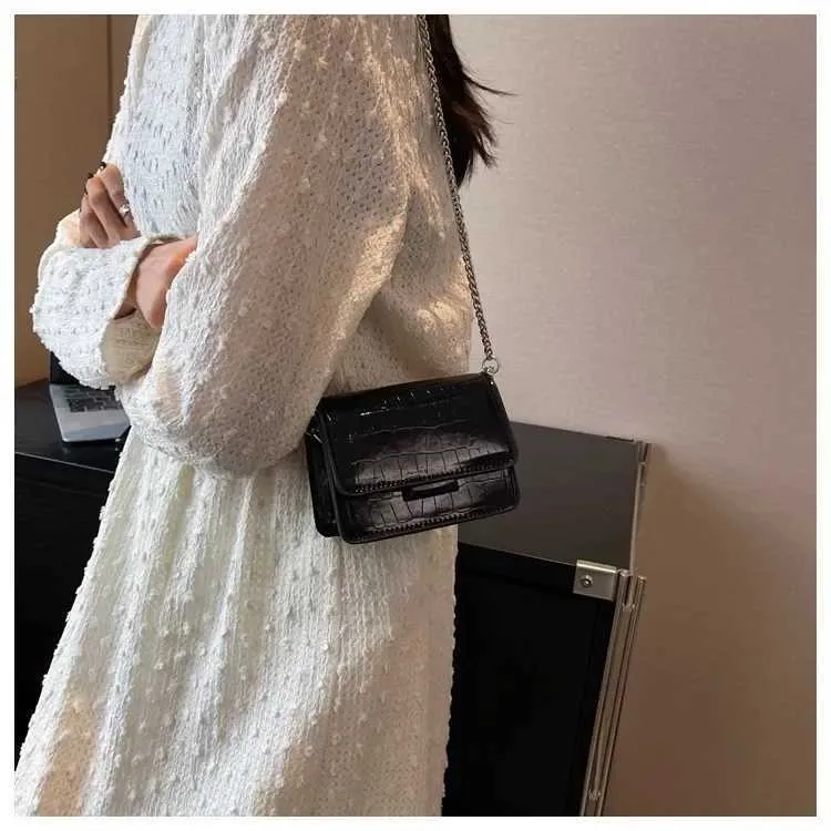 Vintage Frauen Sier Chic Umhängetasche Designer Kleine Schulter Taschen Mode Gold Mini Platz Nette Pu Leder Handtasche241216_voghion.com