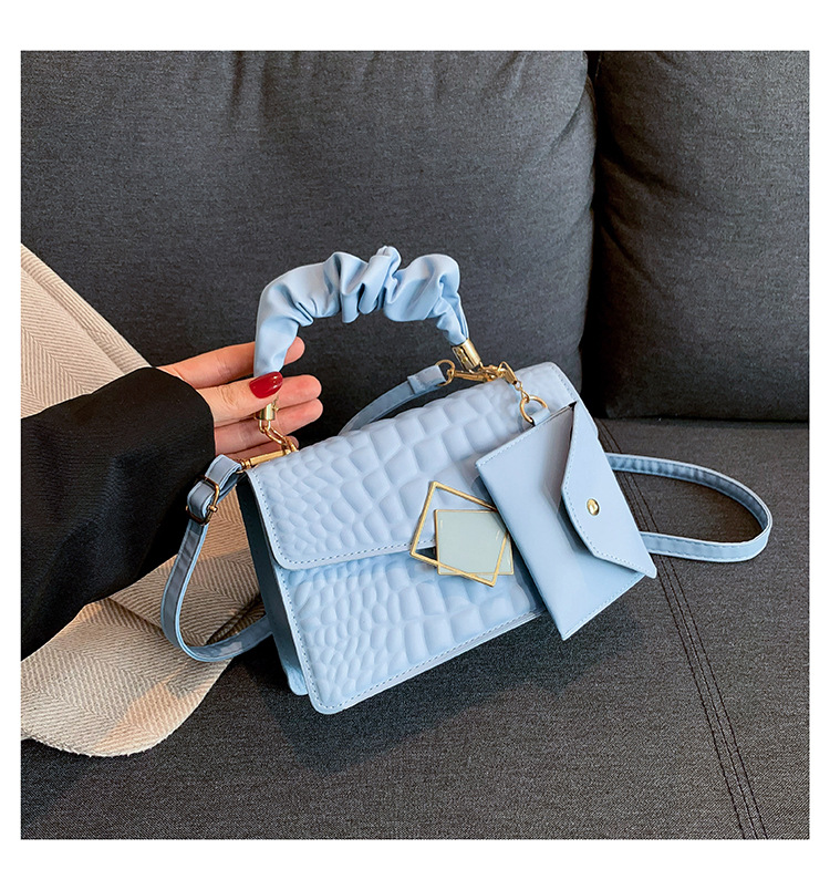 Popular for women in spring 2024, new crocodile patterned mother and child small square bag, commuting temperament,_voghion.com