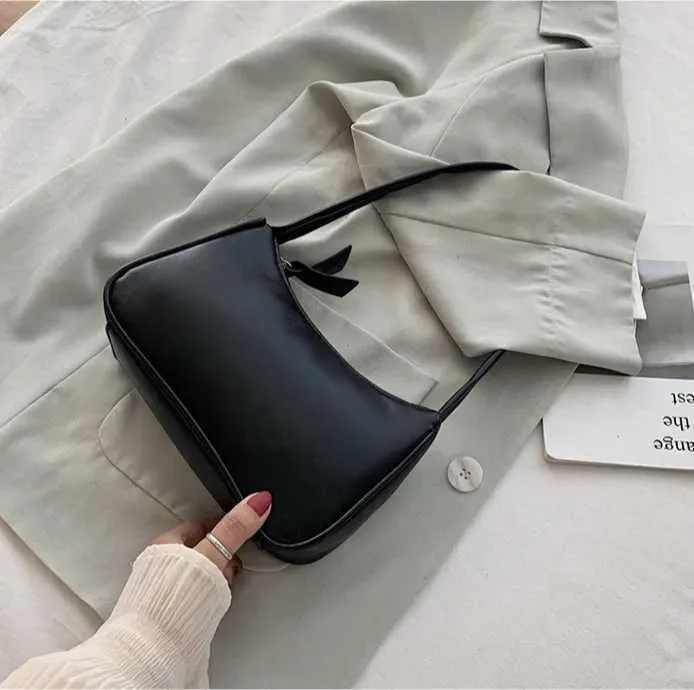 Retro Soft Pu Leather Shoulder Bag Casual Solid Colour Handbag_voghion.com