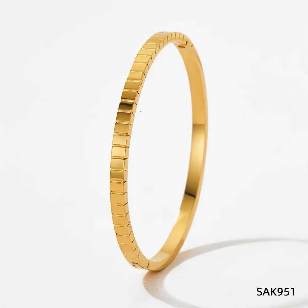 Bangle Bracelet Waterproof White Cubic Zirconia Gold Plated_voghion.com