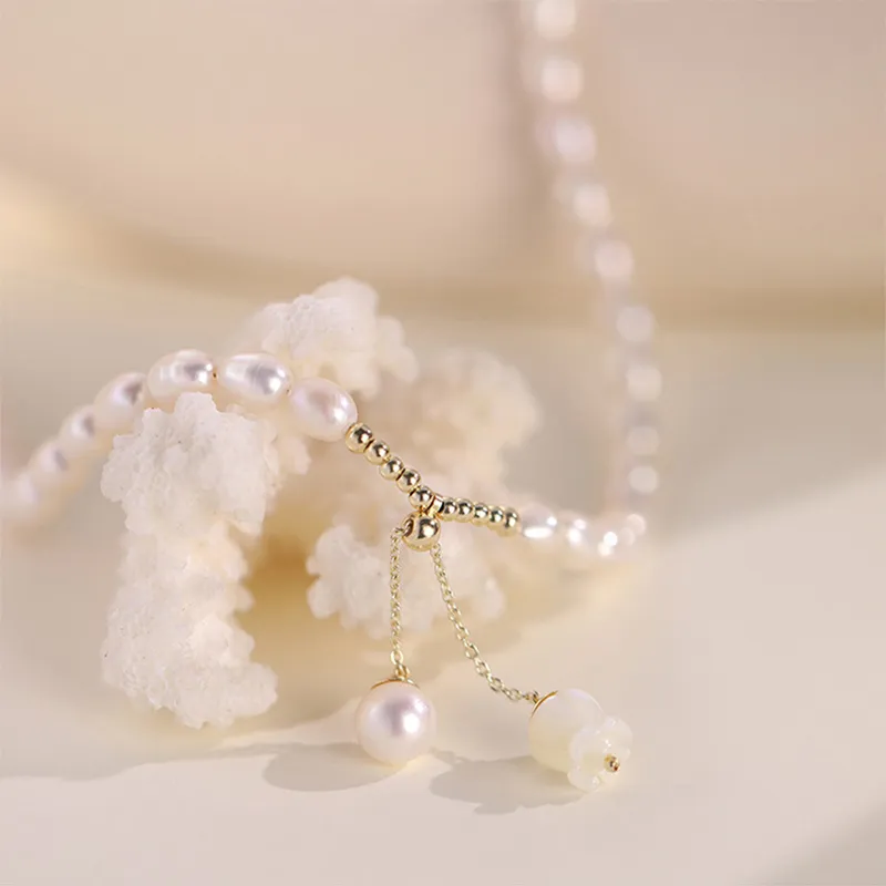Colliers avec pendentif en perles et fleurs pour femmes et filles, chaîne de clavicule douce et élégante, bijoux de mariage_voghion.com