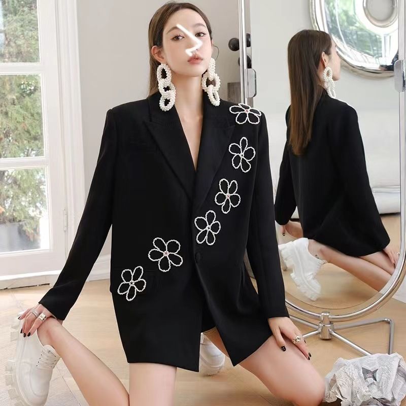 Moteriški drabužiai Retro stiliaus laisvalaikio stiliaus švarkelis su karoliukais, rudens dizaino, universalus perlų stiliaus kostiumas_voghion.com