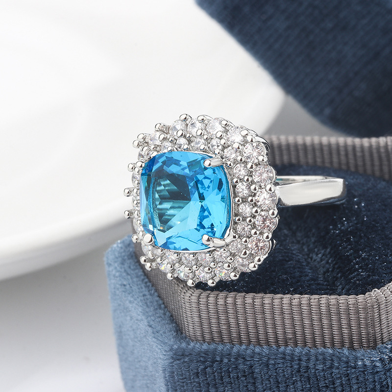 Neue retro temperament ring weibliche simulation voller diamant saphir ring licht luxus aquamarin zirkonia_voghion.com