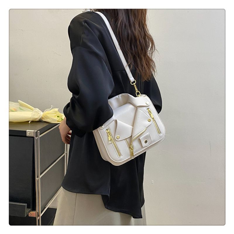 2024 Neue modische personalisierte Tasche für Damen Nischenmode-Design Jacke Reißverschluss Coole Umhängetasche mit_voghion.com