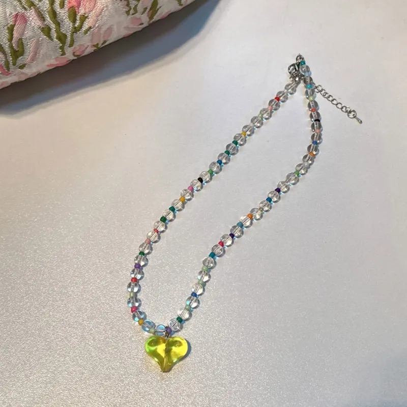 Collier de perles en cristal de haute qualité Collier de perles de rocaille faites à la main en forme de cœur de style bohème_voghion.com