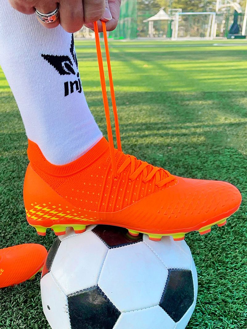 Nahtlos schneidende neue Low-Top-Wettkampf-Spezial-Lang-TF-Shattered-Nail-Trainingsschuhe Fußball-Herren-Edition_voghion.com