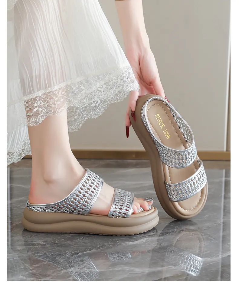 Pantofole donna traforate sandali comodi per piedi larghi_voghion.com