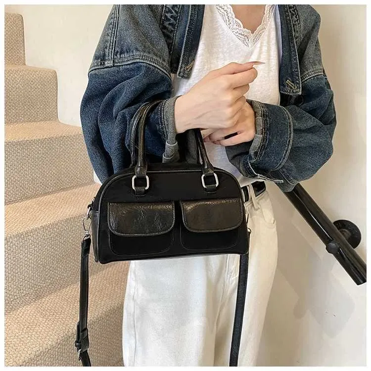 Retro Suede Handbag Shoulder Bag Large Capacity Crossbody Bag_voghion.com