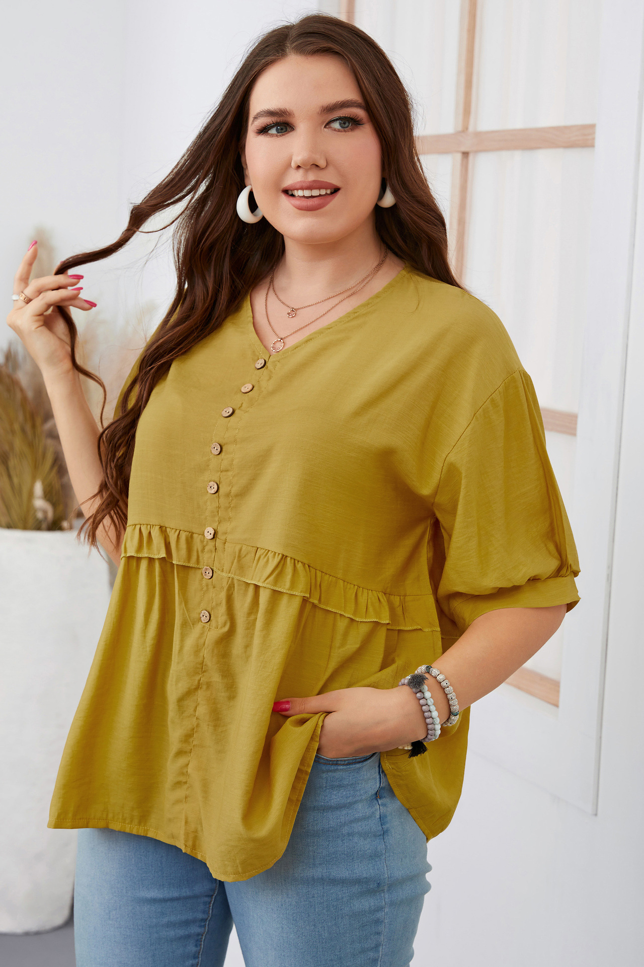large size women's summer short-sleeved V-neck large size shirt_voghion.com