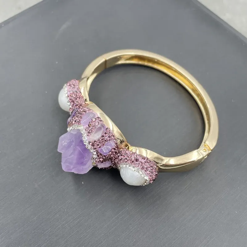 Bracelet jonc en améthyste naturelle et perle baroque d'eau douce_voghion.com