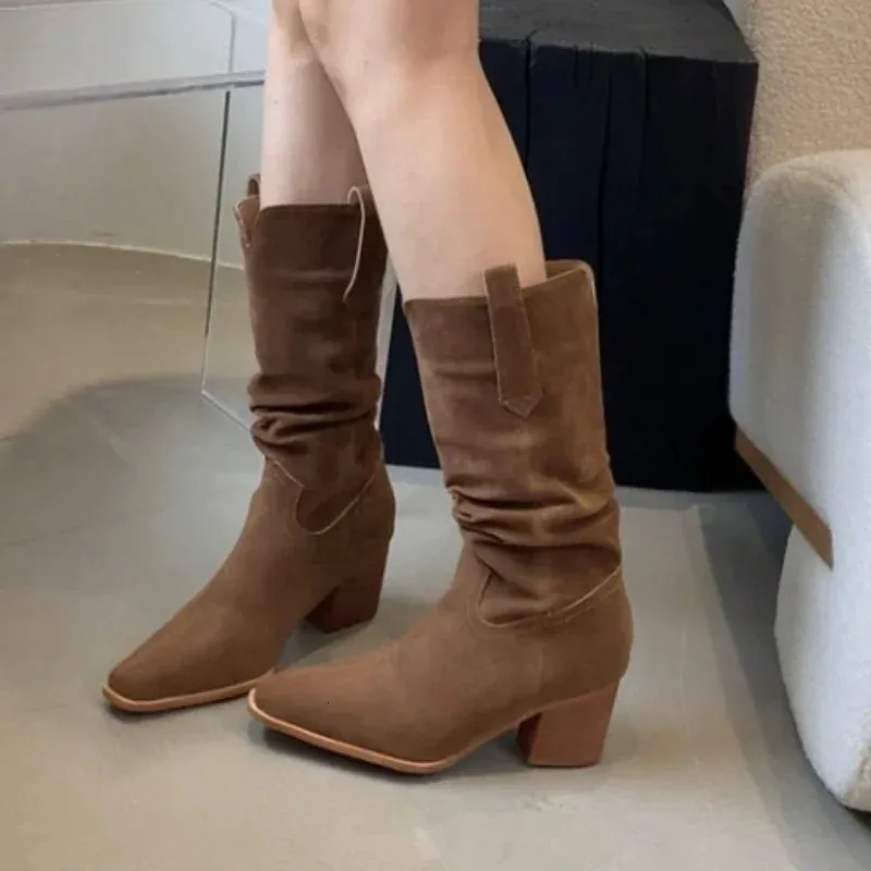 Women's Suede Cowboy Boots With Side Zipper And Pointed Toe_voghion.com