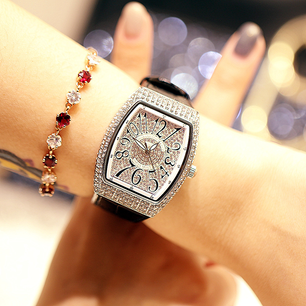 Reloj universal de moda para mujer con correa auténtica, resistente al agua, con forma de cubo de vino lleno de diamantes, moderno para hombre._voghion.com