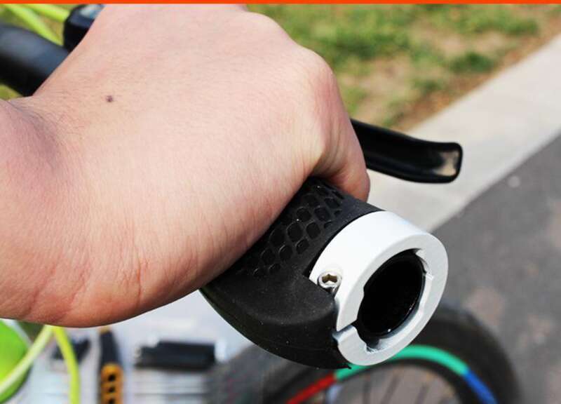【 90% Positive Review Rate 】 Bicycle Mountain Bike Dead Fly Aluminum Alloy Lock Rubber Anti Slip Handlebar Cover Riding_voghion.com
