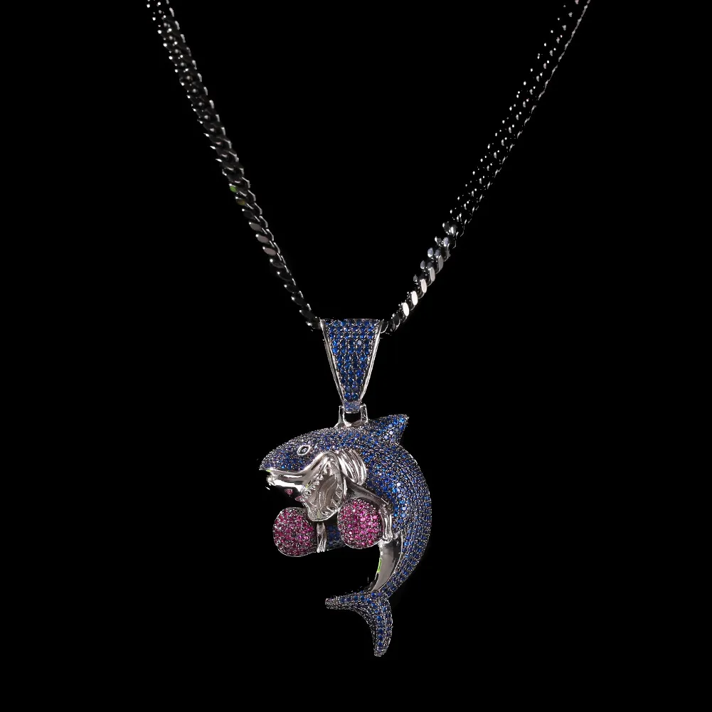 Collier pour homme en or blanc glacé avec zircone cubique bleu CZ Boxing Shark personnalisé avec diamants complets Hip Hop Bijoux Cadeaux_voghion.com