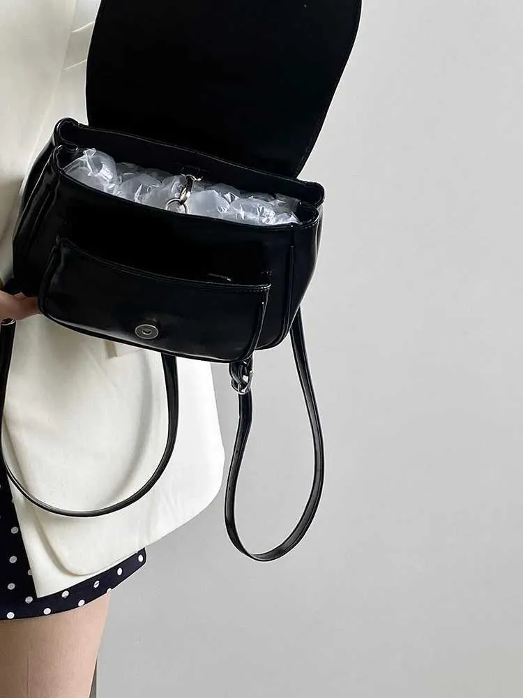 Elegant Black Backpacks Women Solid Leather Flap Shoulder Pack Large Capacity Female Commute Handle Bags College Pu_voghion.com