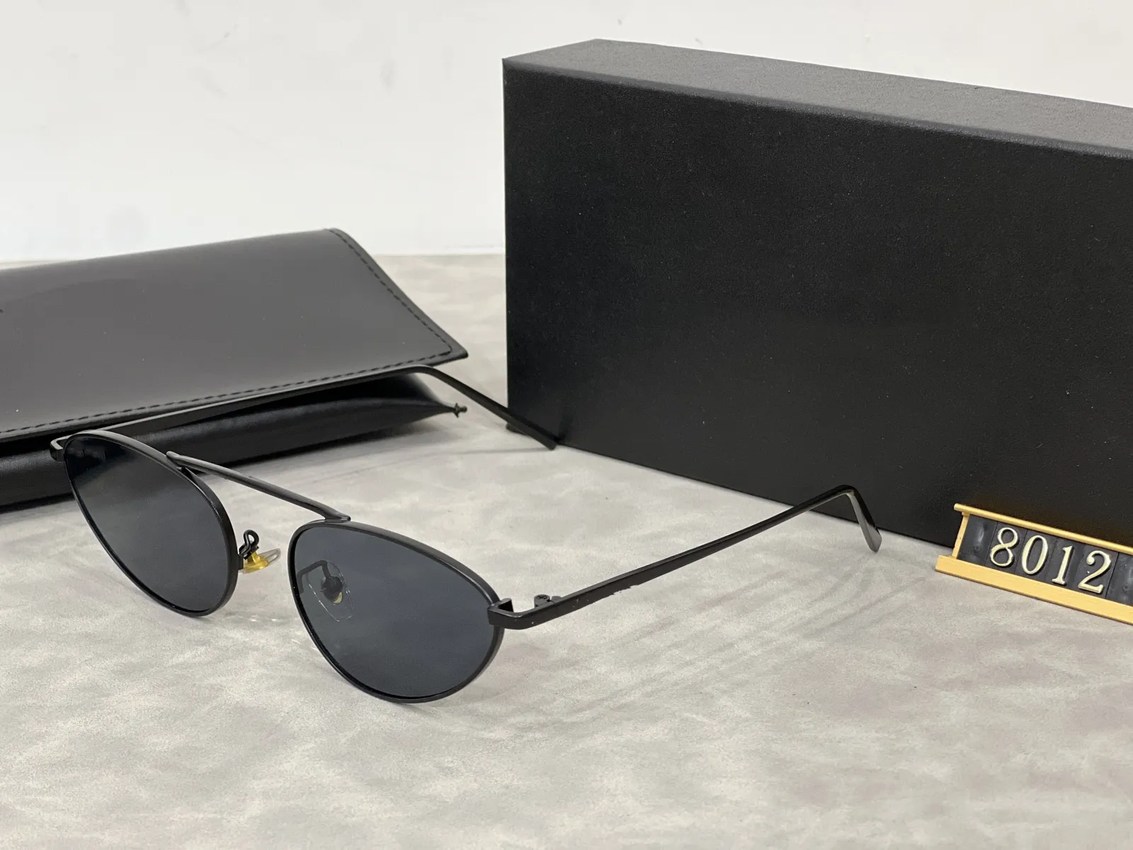 Lunettes de soleil pour hommes et femmes classiques mode d'été petit style œil de chat lunettes de vue ovales en métal à monture complète protection UV_voghion.com