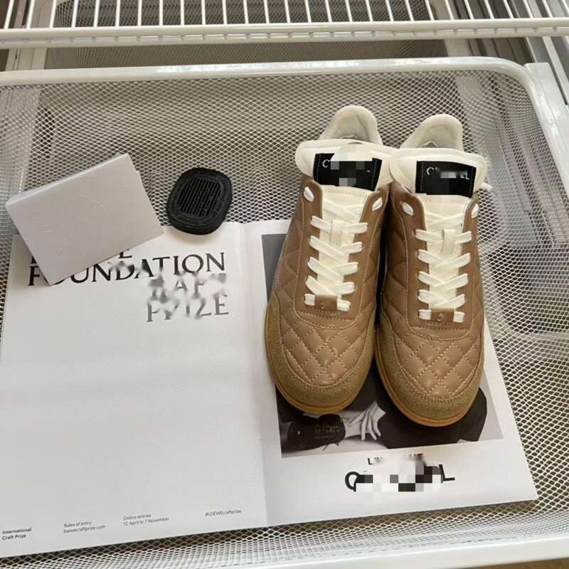 Scarpe da corsa con lacci e suola spessa in vera pelle Xiaoxiangfeng Diamond Grid Casual Sports con lacci e allenamento morale, versione alta_voghion.com
