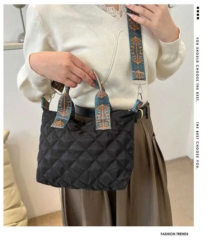 Borsa a tracolla larga ricamata retrò da donna autunno e inverno dia spazio cotone spalla grande capacità borsa per la spesa_voghion.com