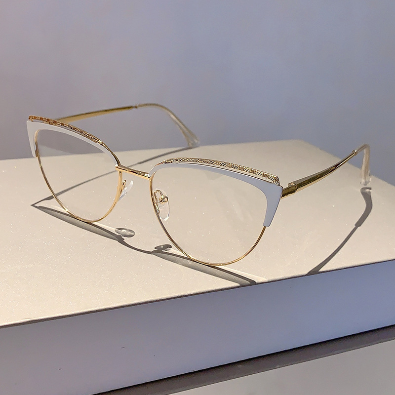 Mode Nieuwe Cat Eye Anti-Blauw Licht Frame Internet Beroemdheid Zelfde Stijl High-End Ins Blote Gezicht Afslanken Zonder Recept_voghion.com