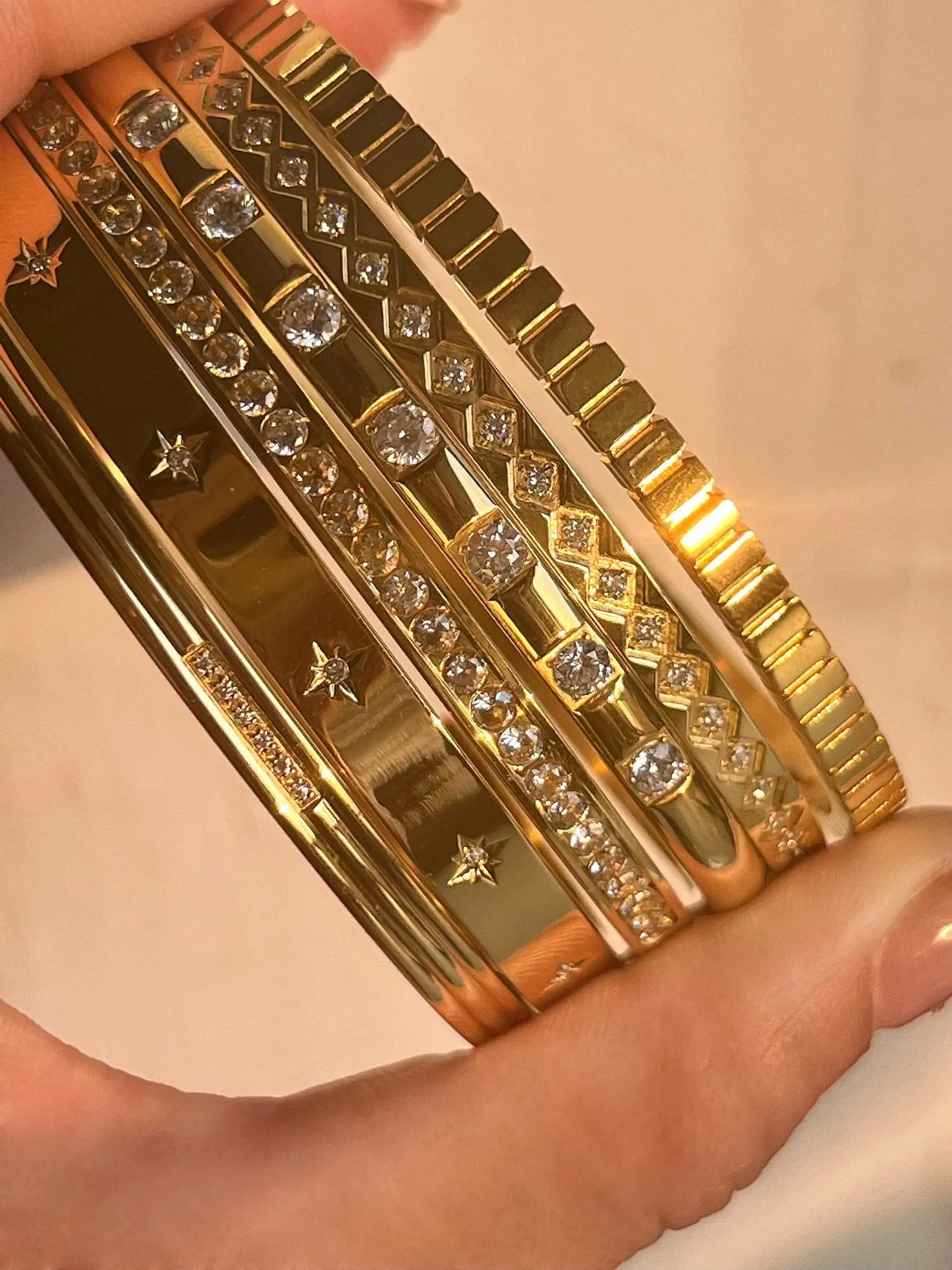 Braccialetti alla moda punk color oro per donne e uomini, braccialetti in acciaio inossidabile alla moda, accessori per gioielli bohémien_voghion.com