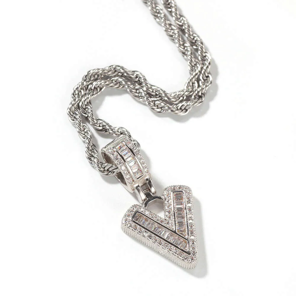 Collier pendentif lettre initiale diamant moissanite or argent_voghion.com
