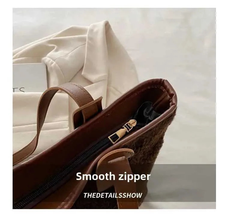 Sac à main en peluche à la mode de grande capacité pour femme, sac à bandoulière polyvalent de couleur unie, décontracté et chaud Y241216_voghion.com