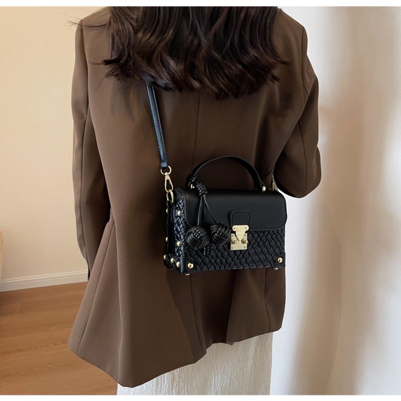Beliebte für Damen, vielseitig, 2024, neue Mode, Schulter-Umhängetasche, Textur, tragbare small quadratische Tasche_voghion.com